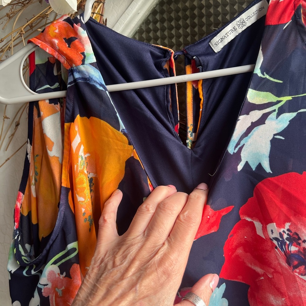 Signature Collection floral dress - Picture 15 of 15